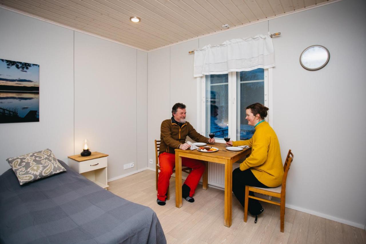 Labbnaes Semesterhem, Radhuset Kemiönsaari Exterior foto